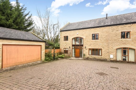 5 Bedroom Semi-Detac...
